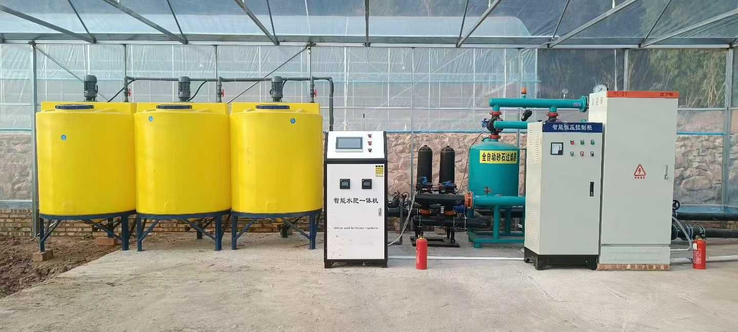 Haishun Smart Fertigation System preventing common fertigation problems with dosing tanks, filters and smart control cabinet in a greenhouse
